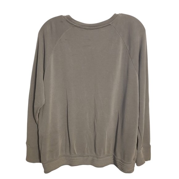 Athleta | Women's Gray Serenity Criss Cross Hem V-Neck Sweatshirt (Size XL) - Picture 13 of 13
